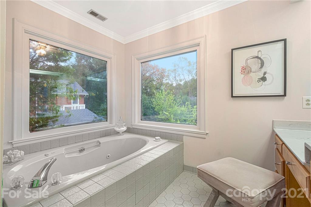 4225 Quail View Road Charlotte, NC 28226 - Photo 29 of 48 Gallery Image 29