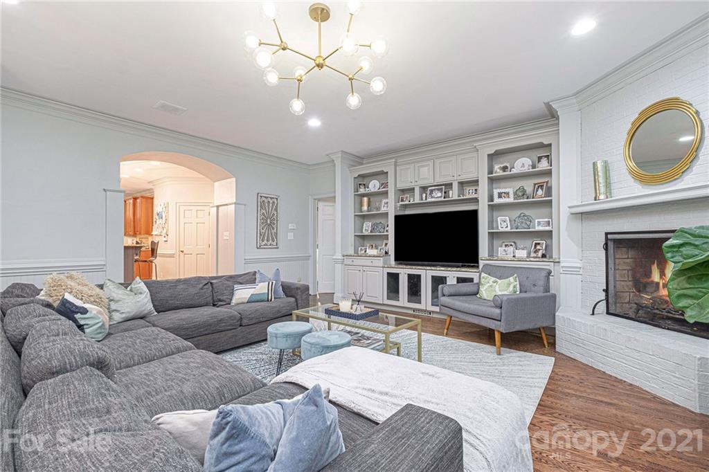 4225 Quail View Road Charlotte, NC 28226 - Photo 9 of 48 Gallery Image 9