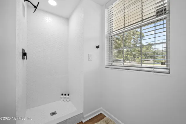 $3,700 | 4411 Hartman Road, Jacksonville, FL 32225