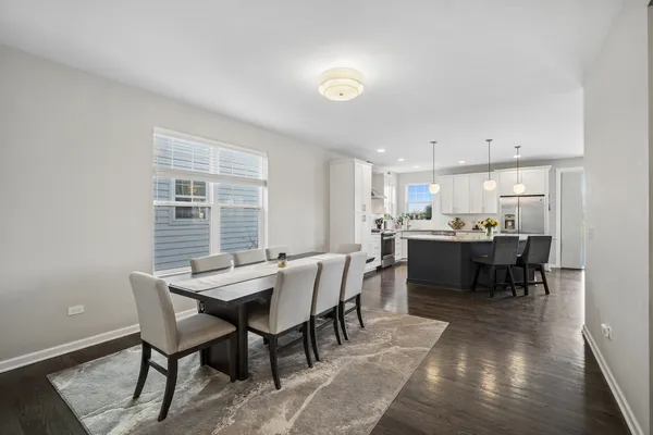 $815,000 | 142 Roman Lane, Hawthorn Woods, IL 60047