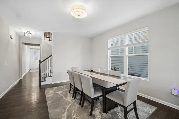 $815,000 | 142 Roman Lane, Hawthorn Woods, IL 60047