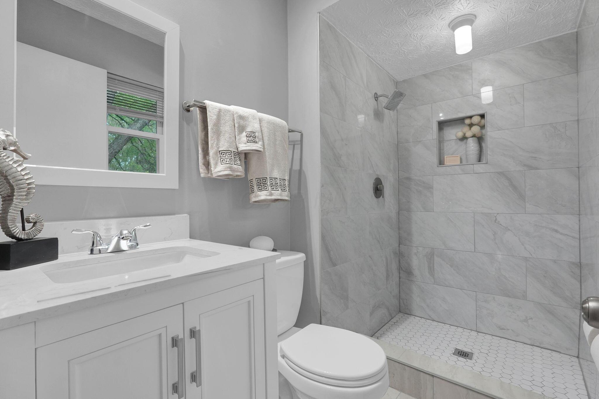 1270 Francisco Road Columbus, OH 43220 - Photo 21 of 36 21-web-or-mls-1270-francisco-rd