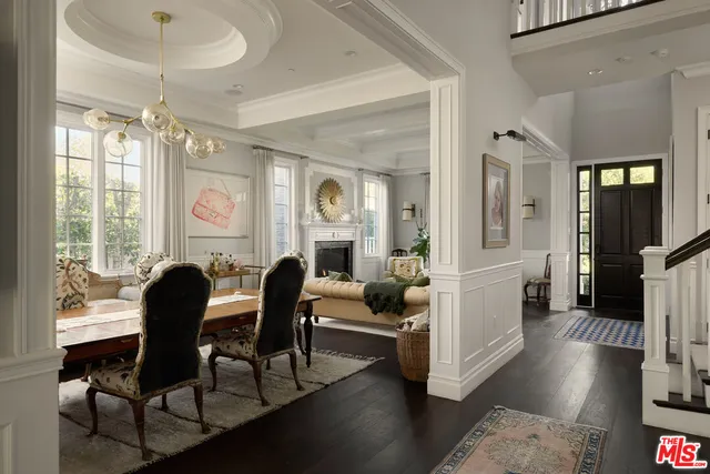 $8,495,000 | 361 North Bowling Green Way, Los Angeles, CA 90049