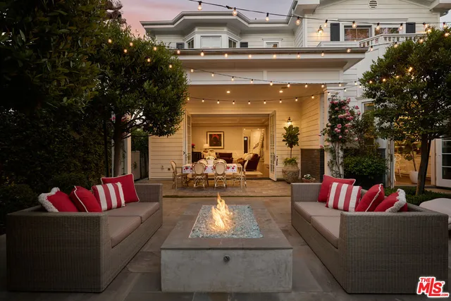 $8,495,000 | 361 North Bowling Green Way, Los Angeles, CA 90049