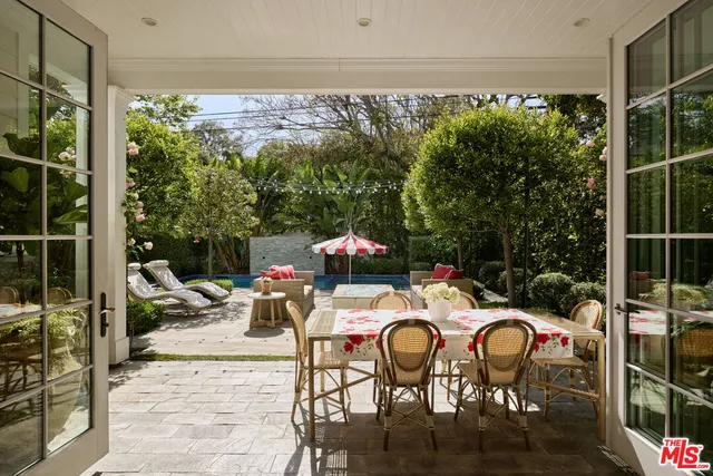 $8,495,000 | 361 North Bowling Green Way, Los Angeles, CA 90049