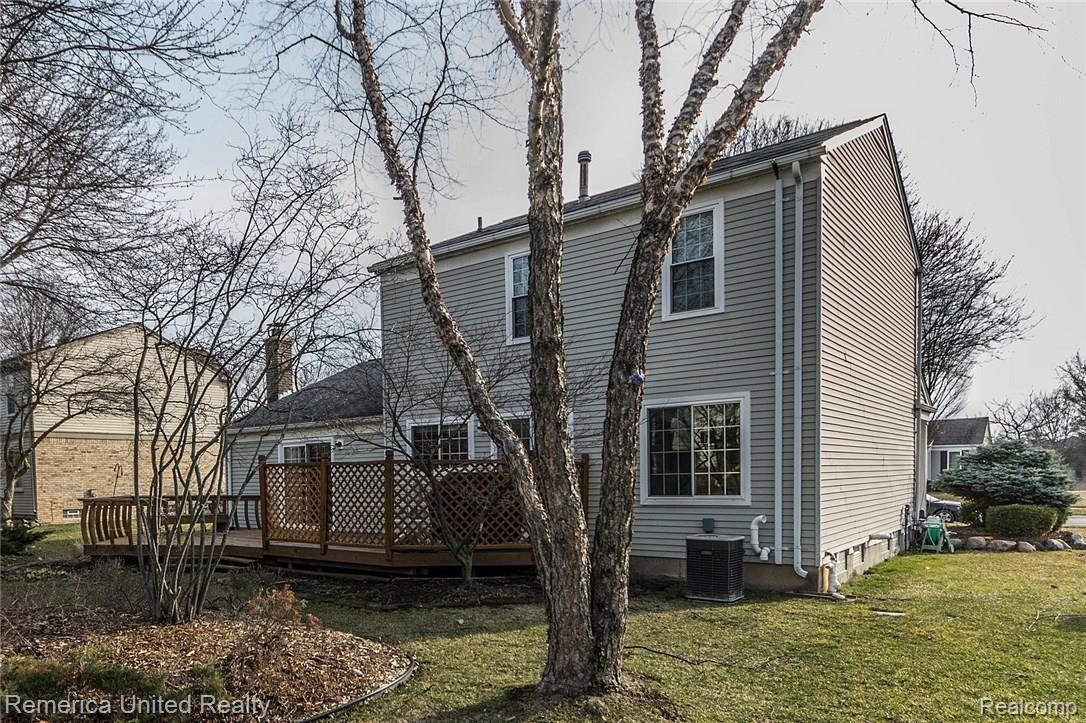 24383 Jamestowne Road Novi, MI 48375 - Photo 34 of 37 4_6.jpg