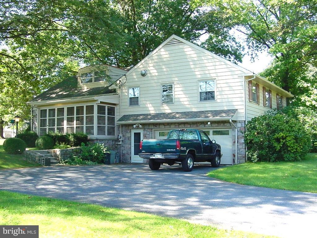 412 Jefferson Road Adamstown, PA 17569 - Photo 3 of 23 Gallery Image 3