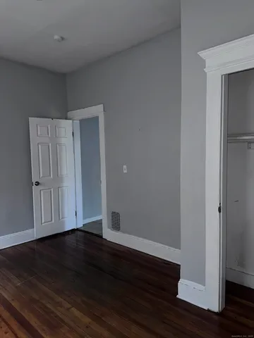 $2,000 | 442 Carroll Avenue, Unit 1, Bridgeport, CT 06607