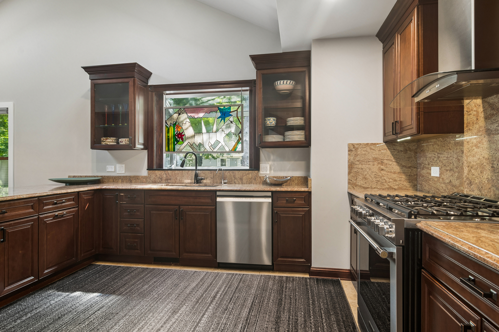 4643 Lake Point Circle Long Grove, IL 60047 - Photo 16 of 36