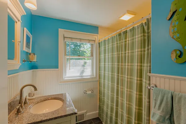 $3,300 | 18 Baker Avenue, Rye, NH 03870