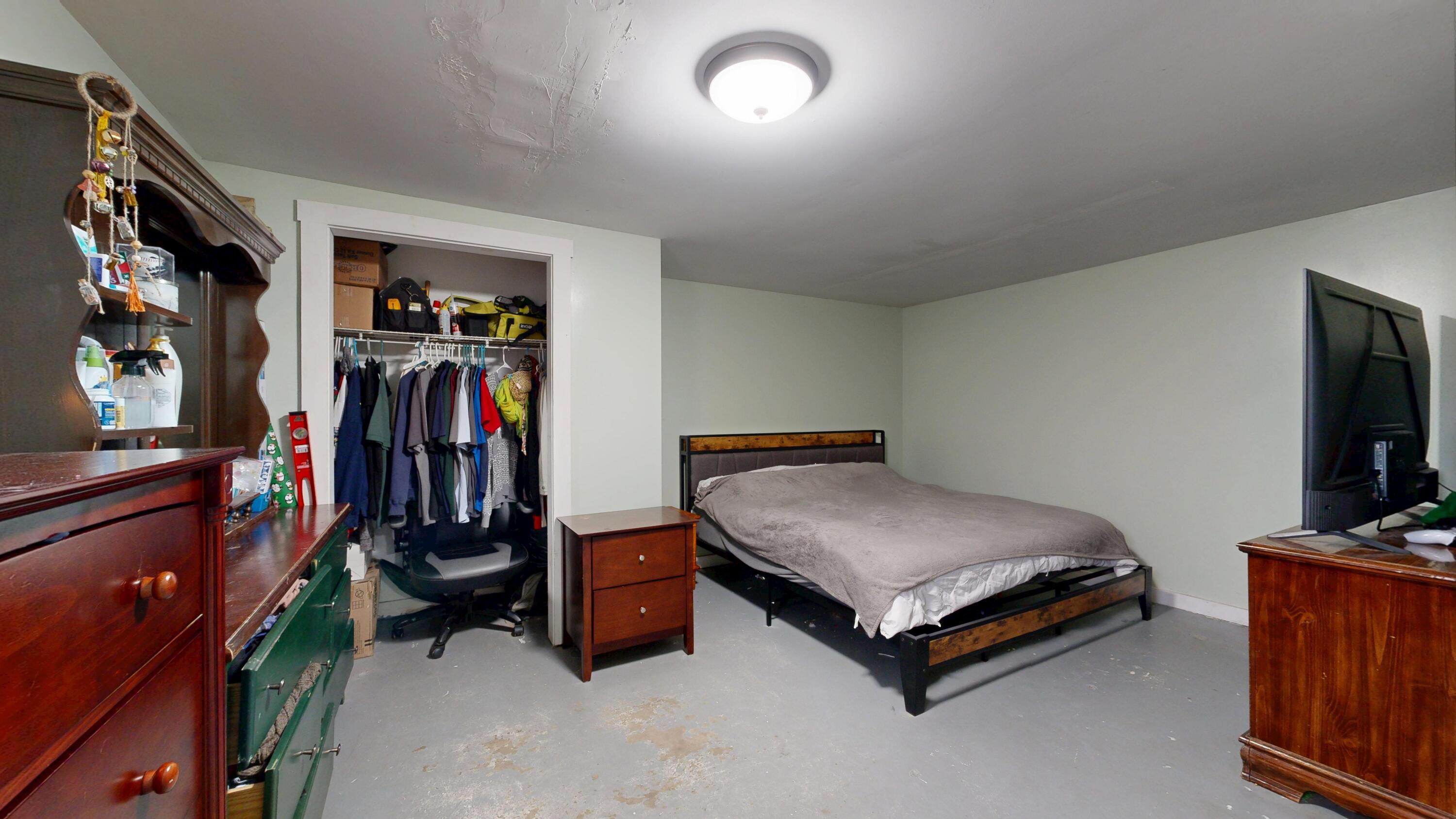 583 Highway 106 Leeds, ME 04263 - Photo 18 of 60 Bedroom