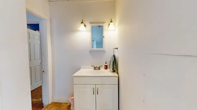 $225,000 | 583 Highway 106, Leeds, ME 04263