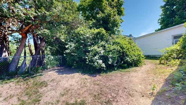 $225,000 | 583 Highway 106, Leeds, ME 04263