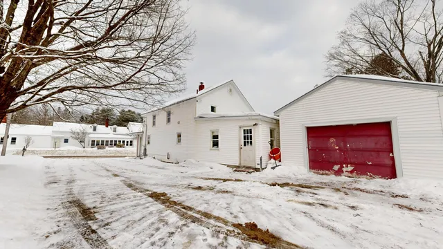 $225,000 | 583 Highway 106, Leeds, ME 04263