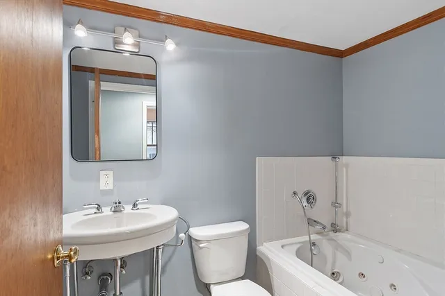 $469,900 | 559 Merriam Avenue, Leominster, MA 01453