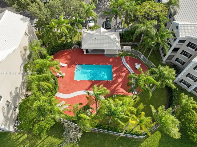 $234,900 | 2871 North Oakland Forest Drive, Unit 210, Oakland Park, FL 33309