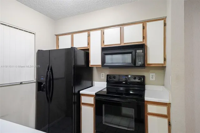 $234,900 | 2871 North Oakland Forest Drive, Unit 210, Oakland Park, FL 33309