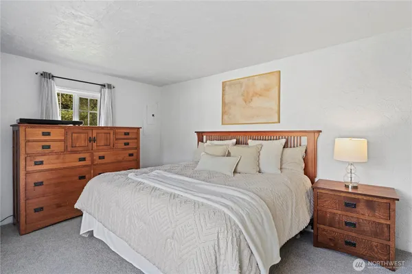 $929,000 | 23022 7th Avenue Southeast, Bothell, WA 98021