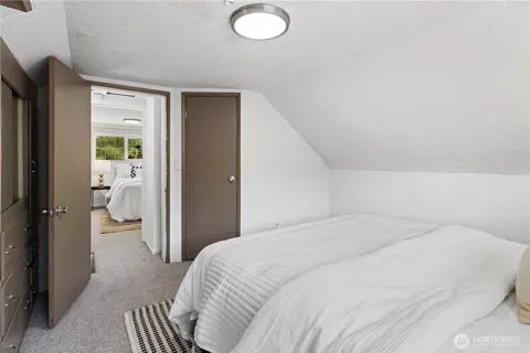 $929,000 | 23022 7th Avenue Southeast, Bothell, WA 98021