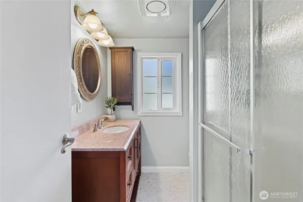 $929,000 | 23022 7th Avenue Southeast, Bothell, WA 98021