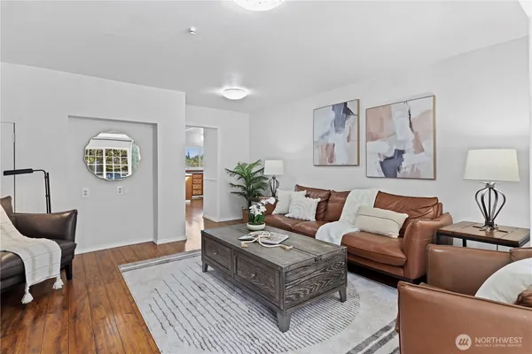 $929,000 | 23022 7th Avenue Southeast, Bothell, WA 98021