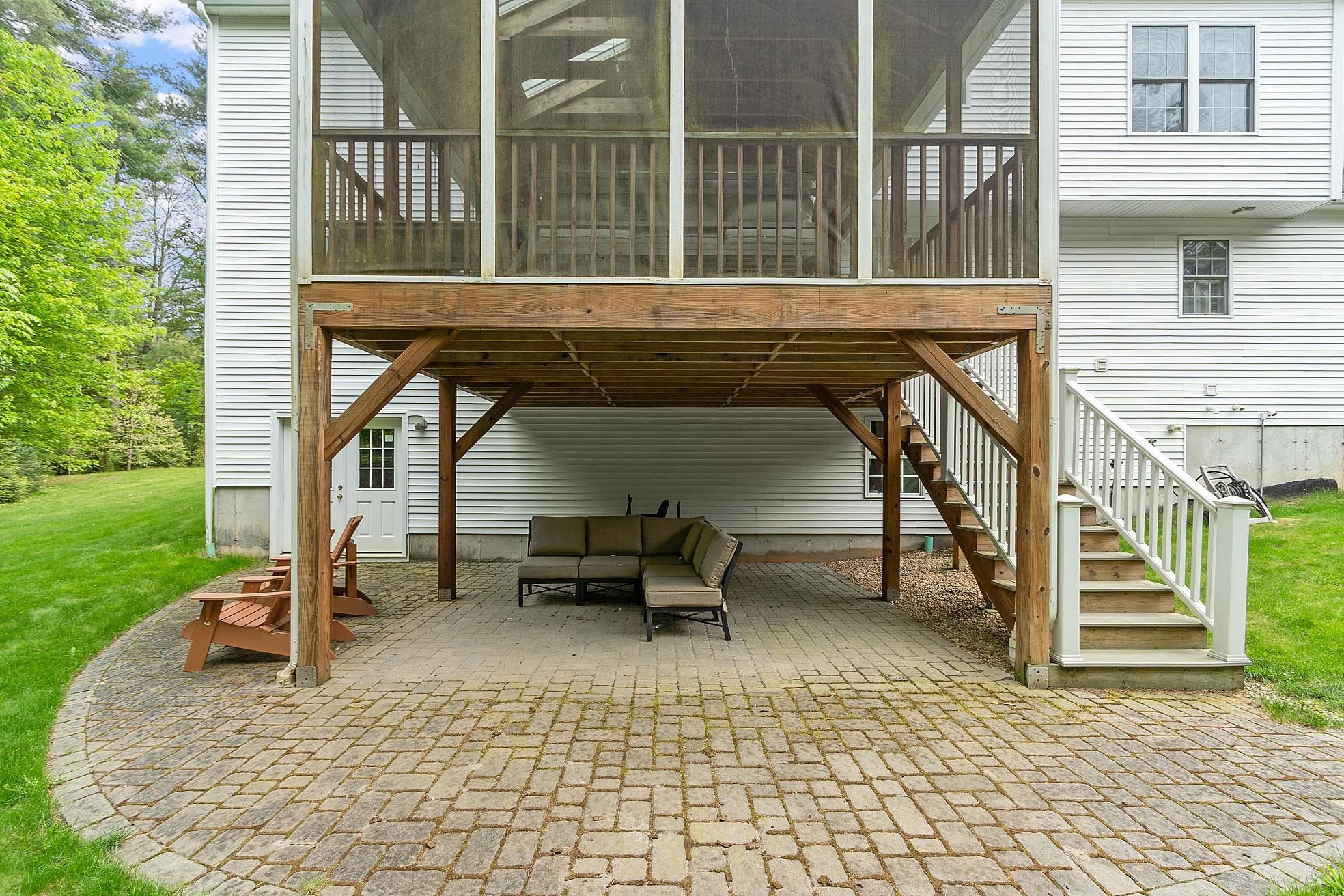 267 S Road Brentwood, NH 03833 - Photo 4 of 52 Gallery Image 4