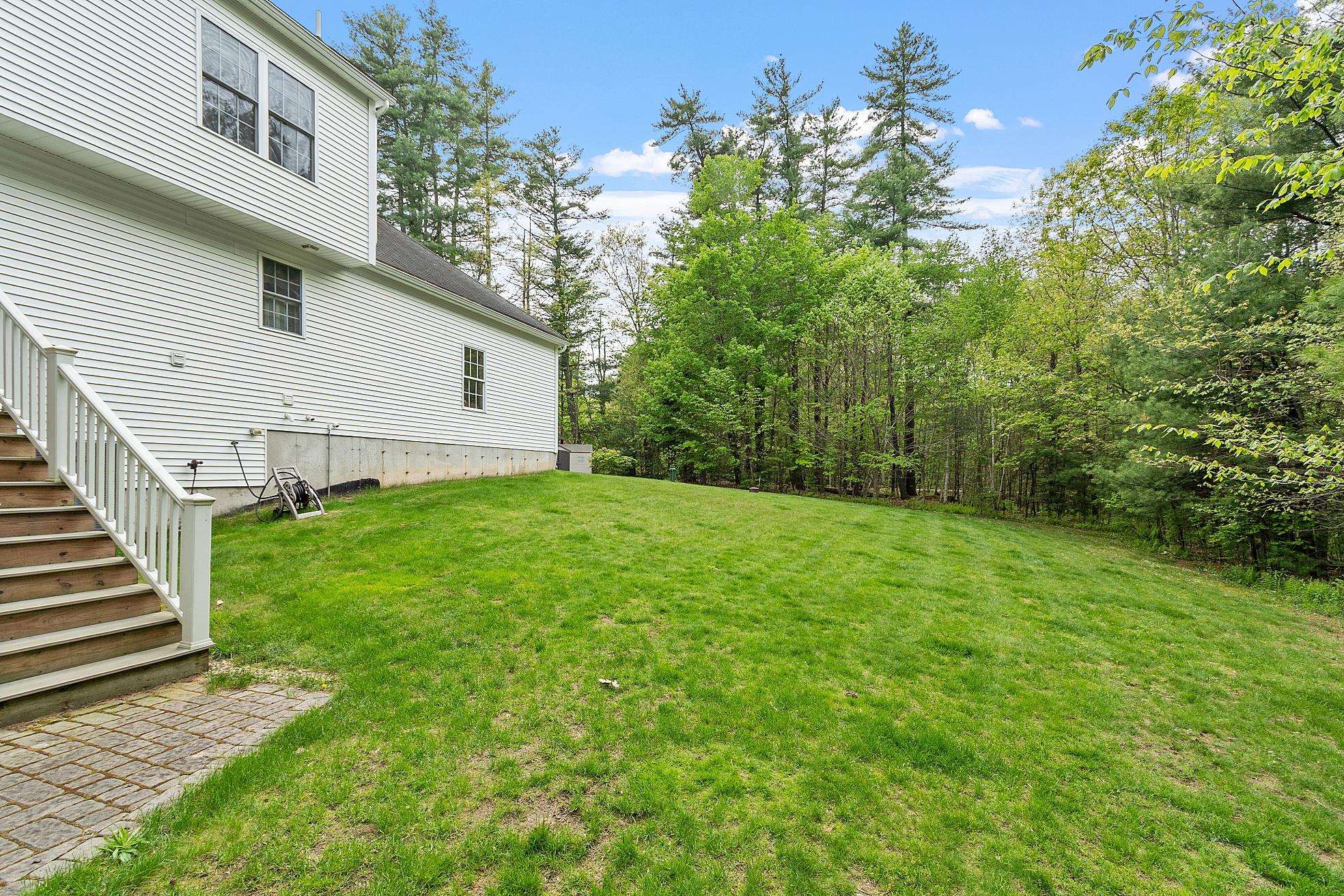 267 S Road Brentwood, NH 03833 - Photo 9 of 52 Gallery Image 9