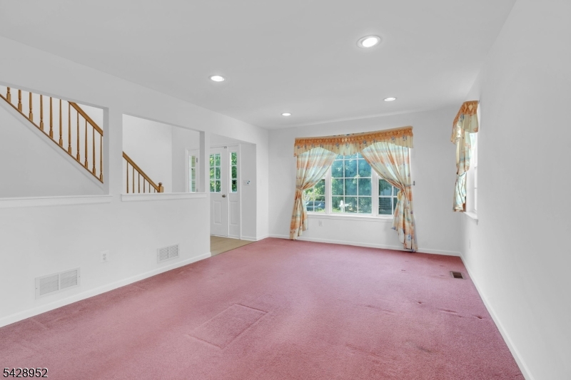 4 Leigh Road Hillsborough, NJ 08844 - Photo 11 of 50