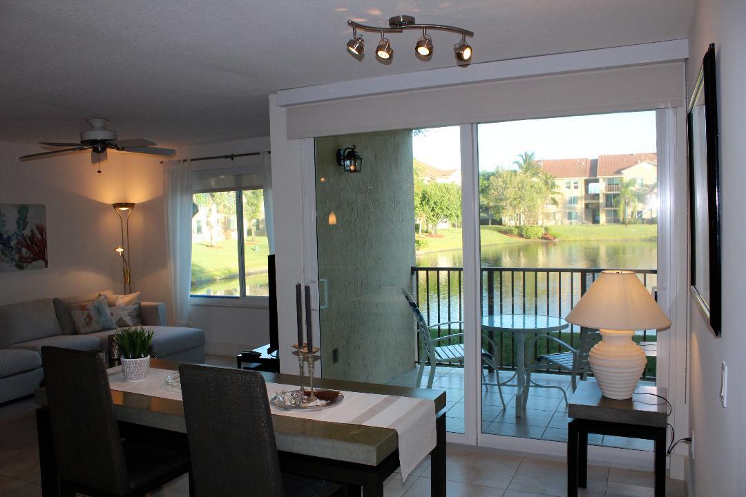 808 Villa Circle, Unit 808 Boynton Beach, FL 33435 - Photo 5 of 18 dining room