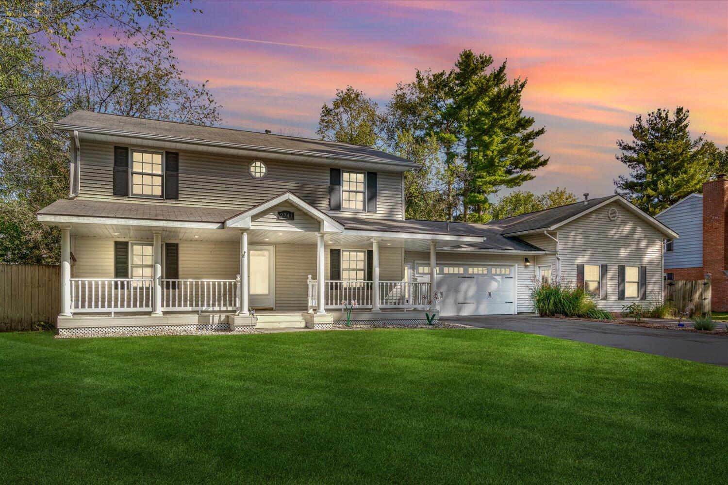 2741 Cloyster Court Kalamazoo, MI 49008 - Photo 1 of 40 01-WM2741cloyster-25