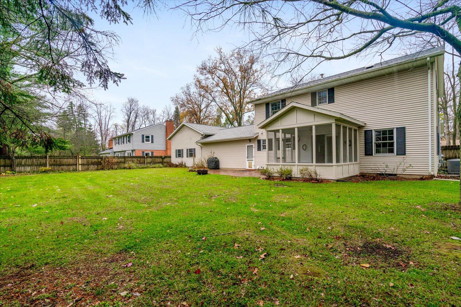 2741 Cloyster Court Kalamazoo, MI 49008 - Photo 36 of 40 22-WM2741cloysterresh-6