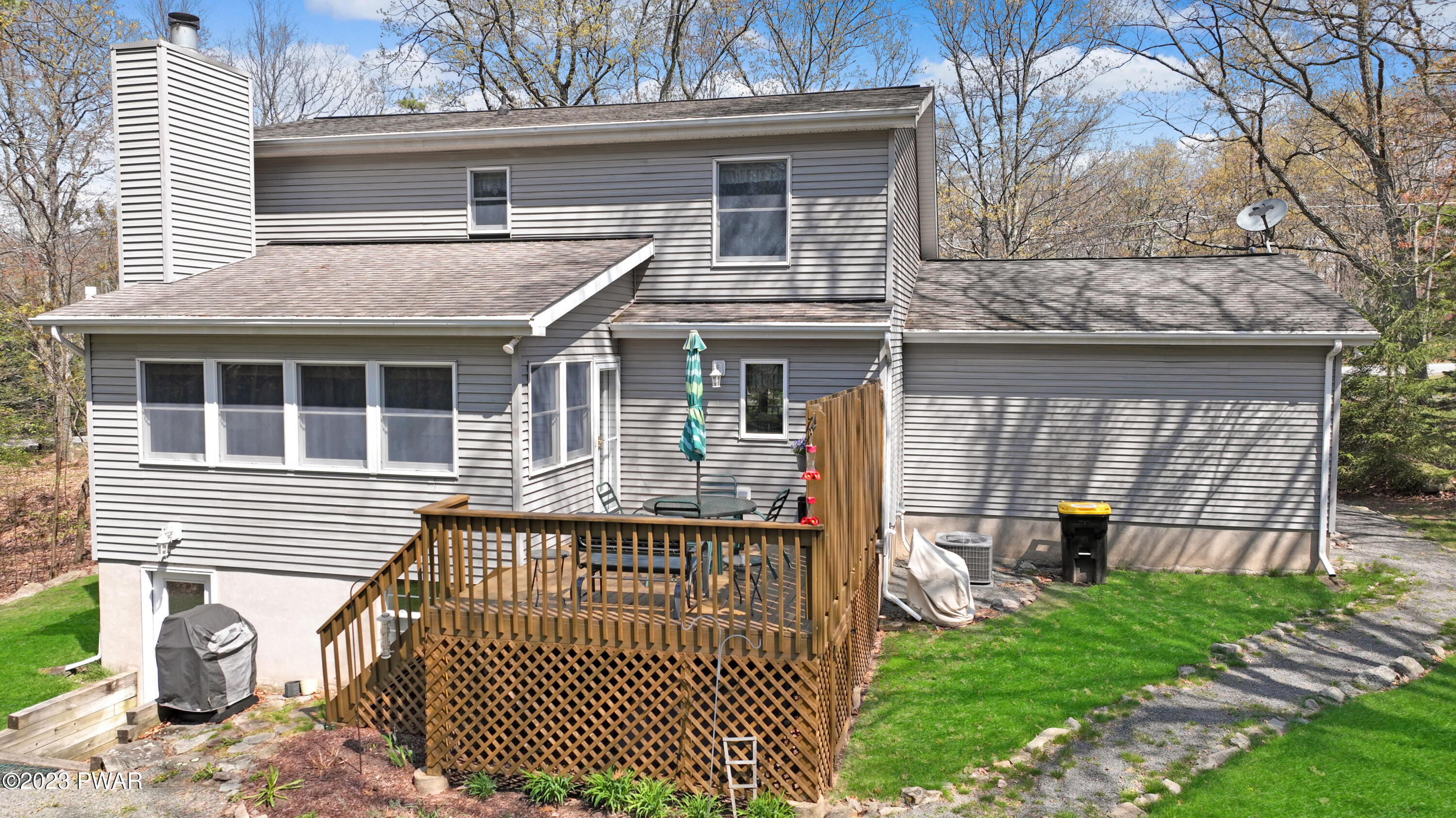 536 Maple Ridge Drive Hawley, PA 18428 - Photo 6 of 97 8