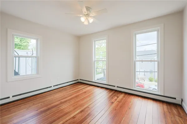 $2,500 | 529 Wood Street, Unit 2, Bristol, RI 02809