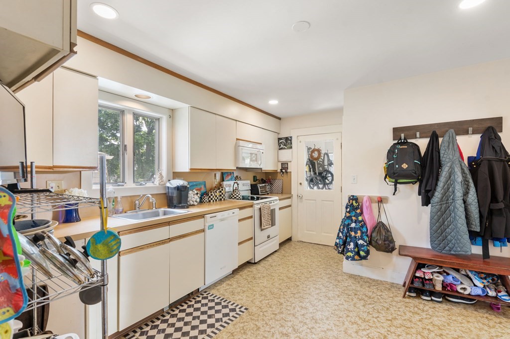 6 Kimball Road Dedham, MA 02026 - Photo 10 of 18 Gallery Image 10
