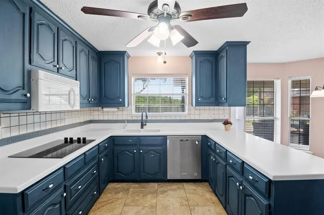 $695,000 | 126 Vintage Drive, Waxahachie, TX 75165