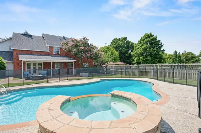 $695,000 | 126 Vintage Drive, Waxahachie, TX 75165