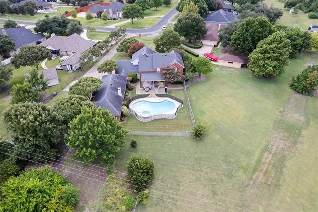 $695,000 | 126 Vintage Drive, Waxahachie, TX 75165