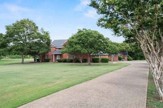 $695,000 | 126 Vintage Drive, Waxahachie, TX 75165