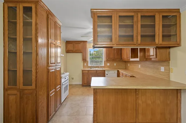 $695,000 | 126 Vintage Drive, Waxahachie, TX 75165