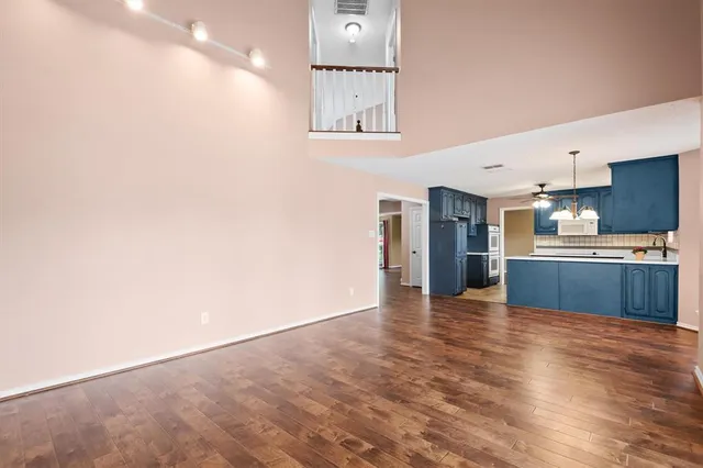 $695,000 | 126 Vintage Drive, Waxahachie, TX 75165