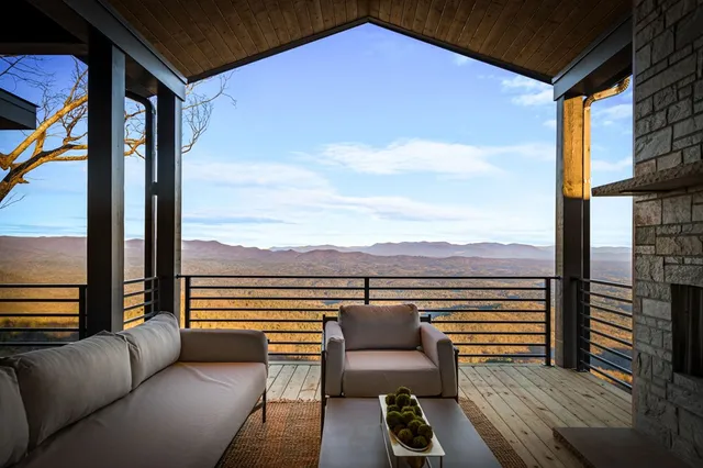 $2,895,000 | 47 Pinhoti Trail, Ellijay, GA 30540