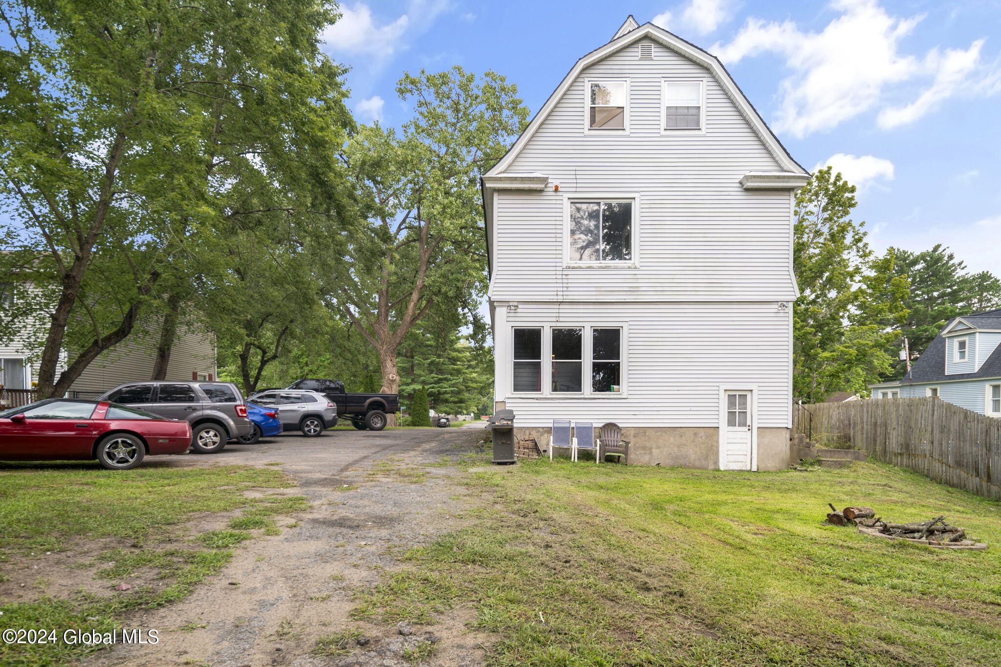 542 Bradford Road Schenectady, NY 12304 - Photo 23 of 25 Exterior 02