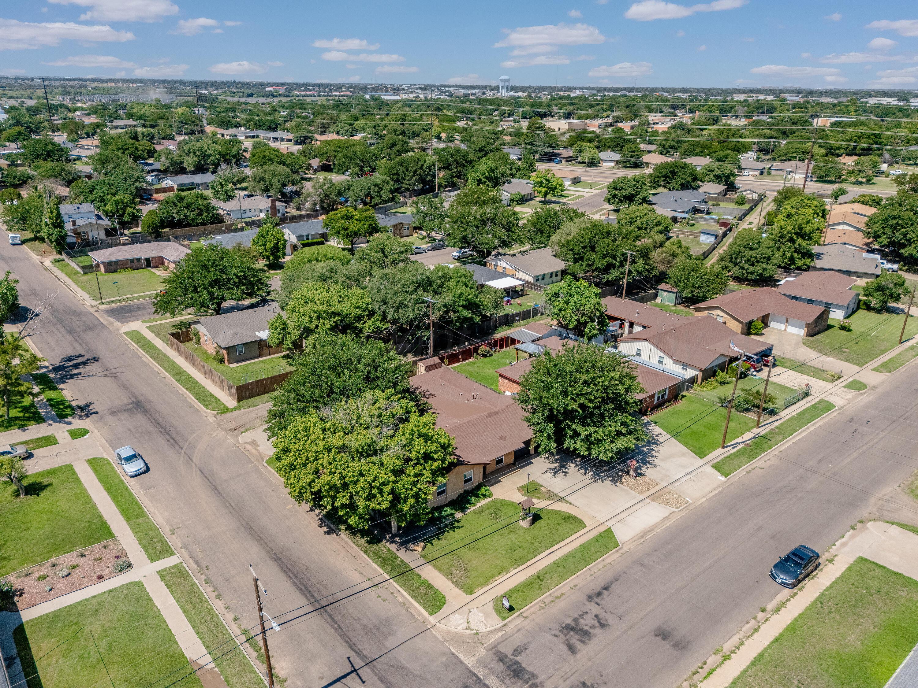 2401 Darrell Avenue Amarillo, TX 79110 - Photo 35 of 35 an aerial view of multiple house