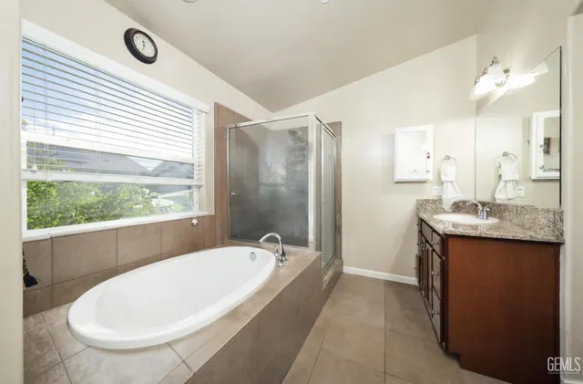 $460,000 | Undisclosed Address, Bakersfield, CA 93313