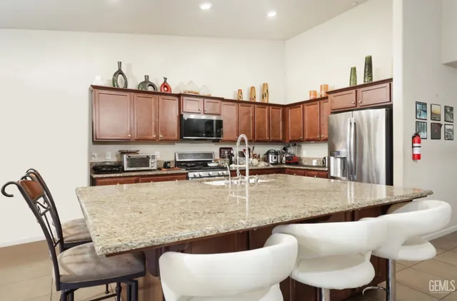 $460,000 | Undisclosed Address, Bakersfield, CA 93313