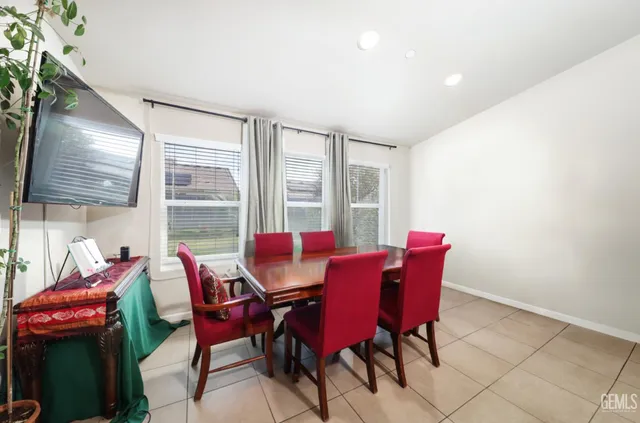 $460,000 | Undisclosed Address, Bakersfield, CA 93313