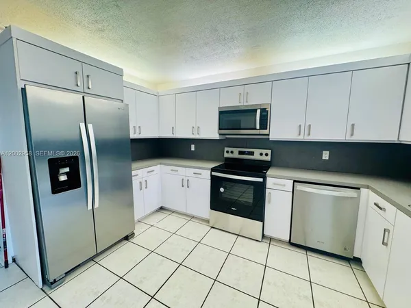 $799,000 | 2051 Northeast 25th Avenue, Pompano Beach, FL 33062