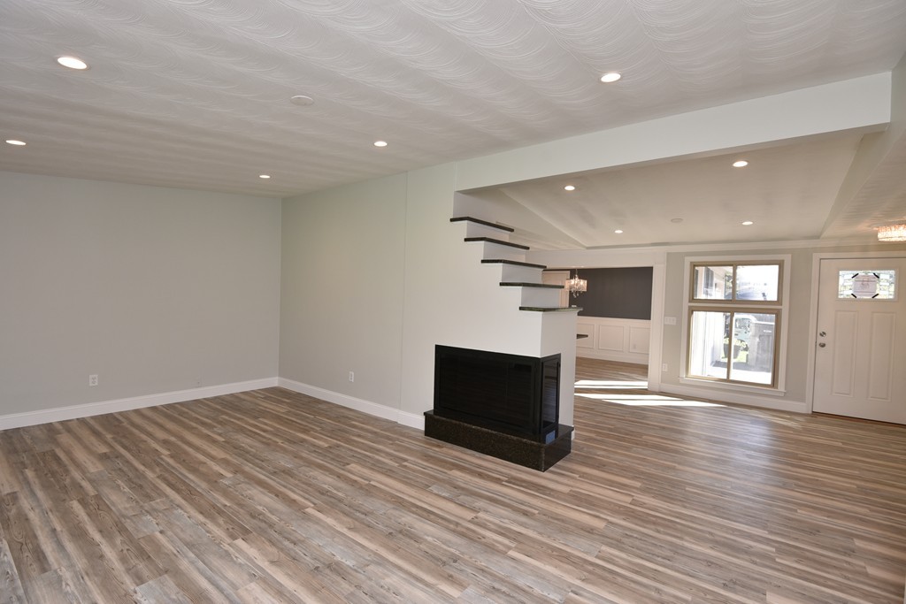 9 Joseph Road Framingham, MA 01701 - Photo 4 of 30
