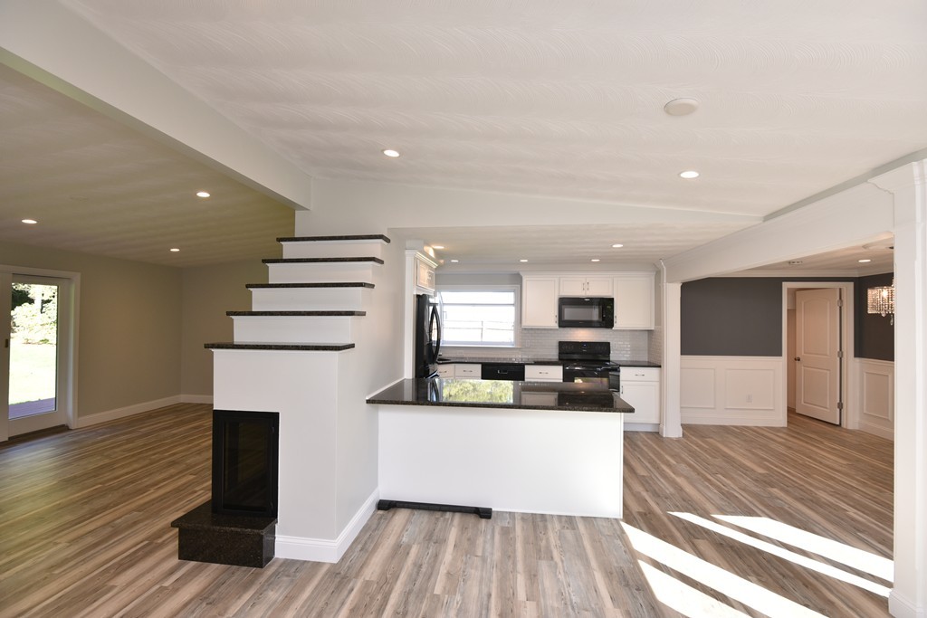 9 Joseph Road Framingham, MA 01701 - Photo 5 of 30
