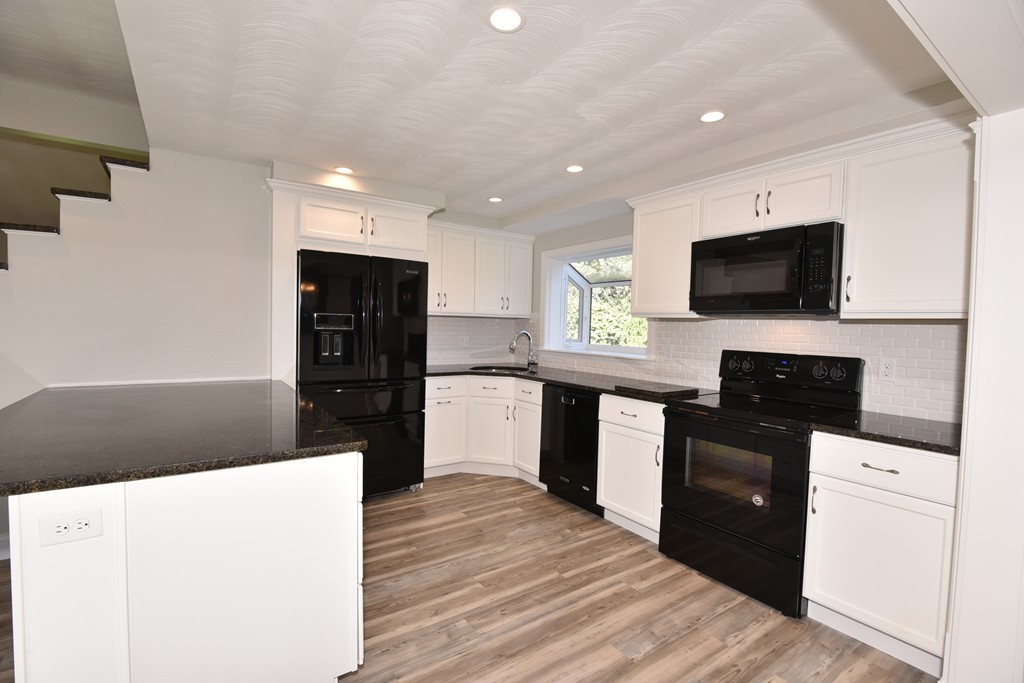 9 Joseph Road Framingham, MA 01701 - Photo 10 of 30
